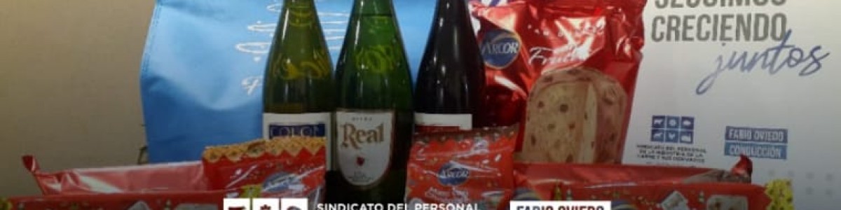 Entrega de eco bolsas Navideñas